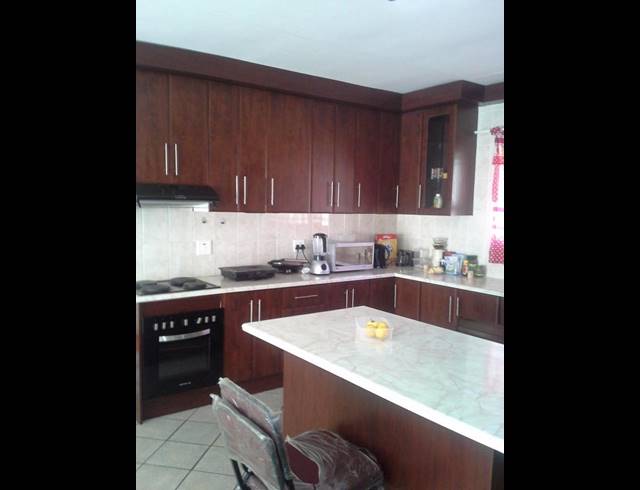 3 BEDROOM PROPERTY TO RENT IN BETHALRAND